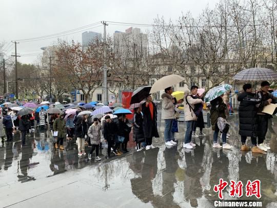 2019年上戏本科生报名人数创历史新高，达到45884人。　康玉湛 摄